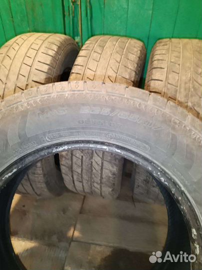 Cooper Discoverer HTS 225/65 R17