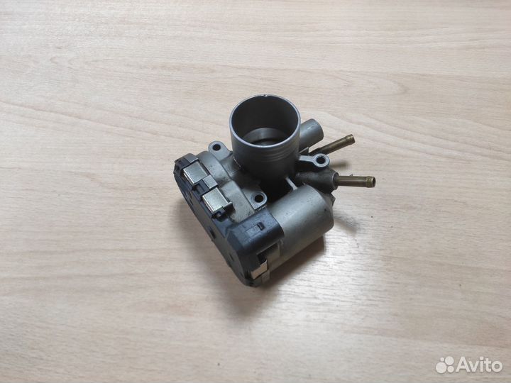 Дроссельная заслонка Volkswagen Polo
