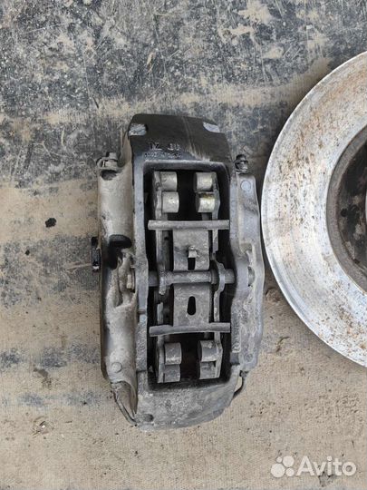 Передние тормоза volkswagen touareg