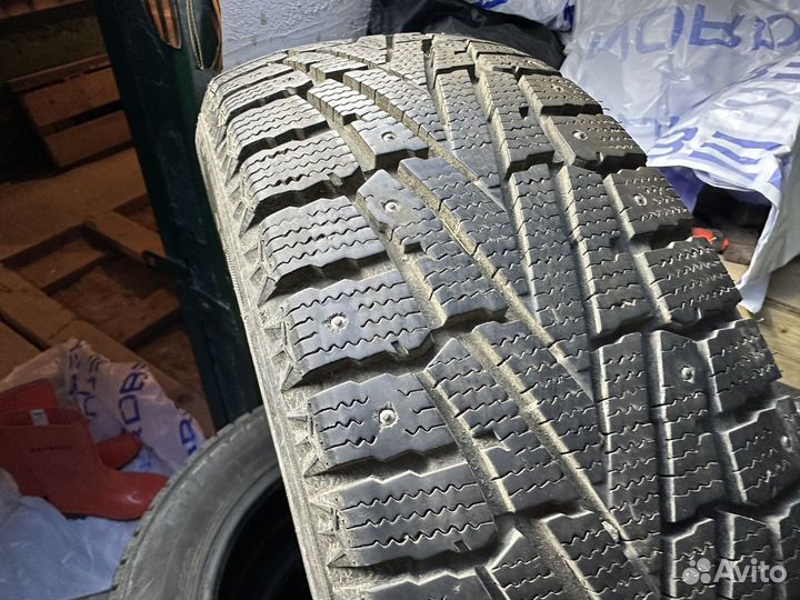 Roadstone Winguard WinSpike SUV 225/60 R18