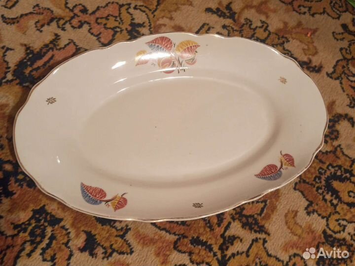 Блюдо фарфор