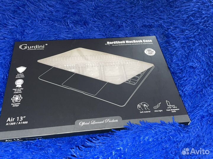 Чехол-накладка на MacBook