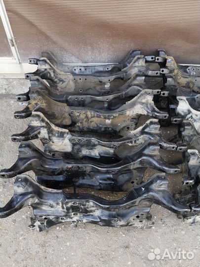 Подрамник Mitsubishi Mitsubishi Outlander 1 CU