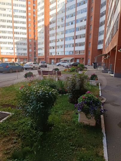 3-к. квартира, 89 м², 9/17 эт.