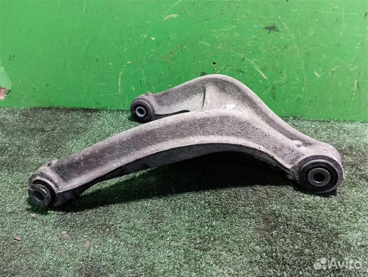 Рычаг задний поперечный правый Citroen C5 2009