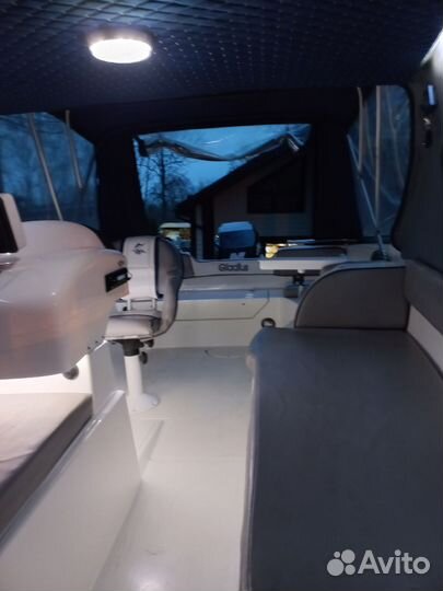 Катер Gladius 520 HT