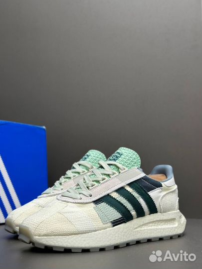 Кроссовки Adidas Retropy