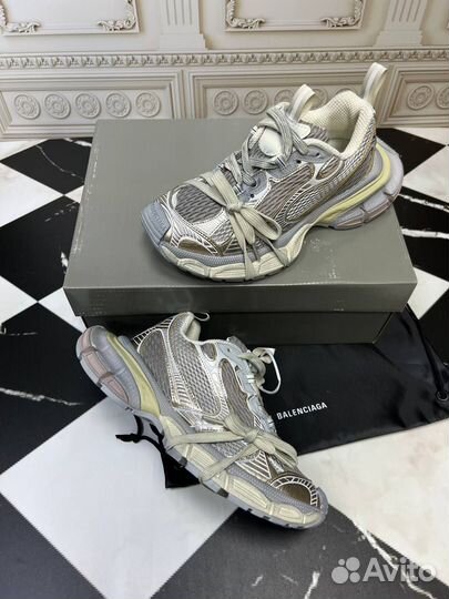 Balenciaga кроссовки m-7048