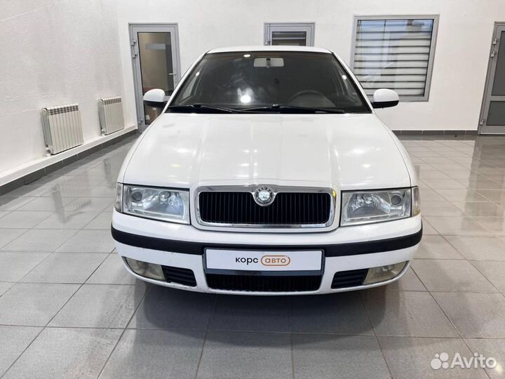 Skoda Octavia 1.6 МТ, 2010, 242 000 км