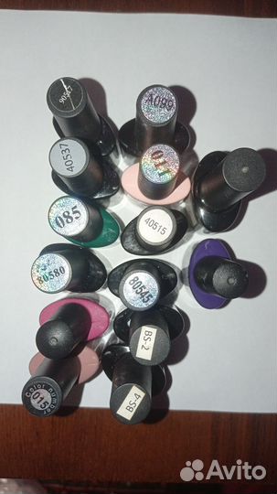 Лаки и стразы