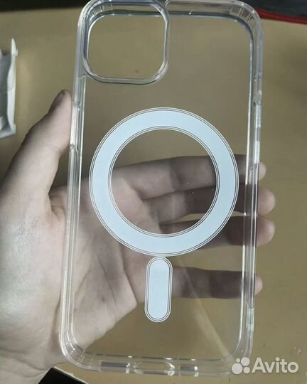 Чехол на iPhone 14