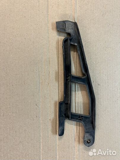 Кронштейн заднего бампера левый BMW X5 E70