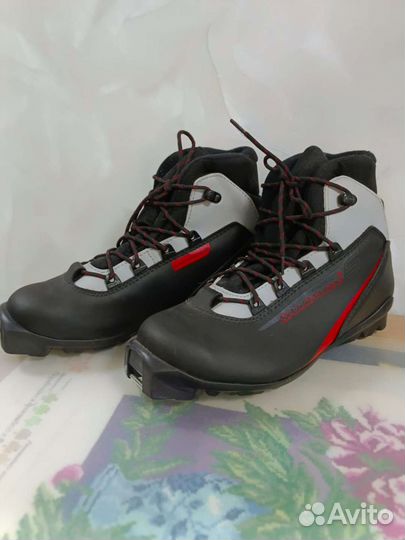 Лыжные ботинки salomon escape S