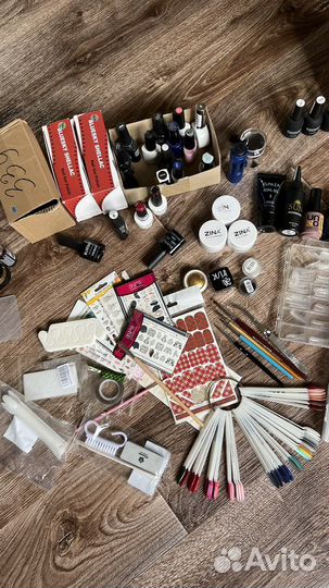 Маникюрный набор с лампой