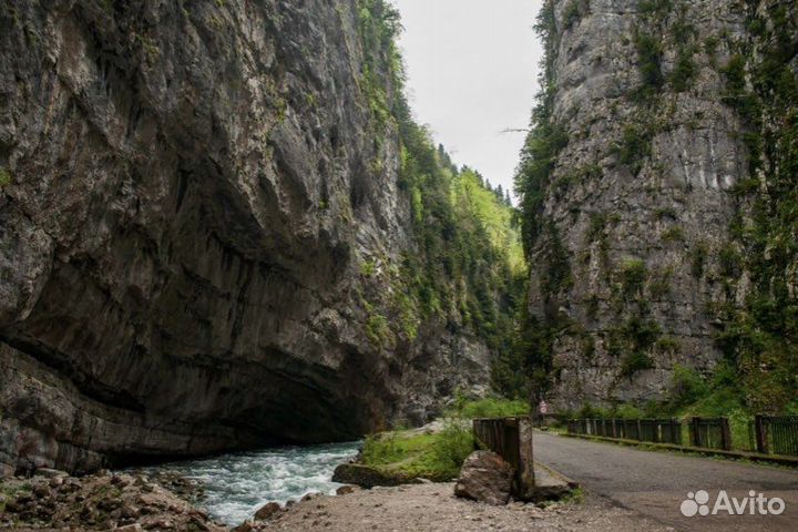 Экскурсии на джипе в Абхазию