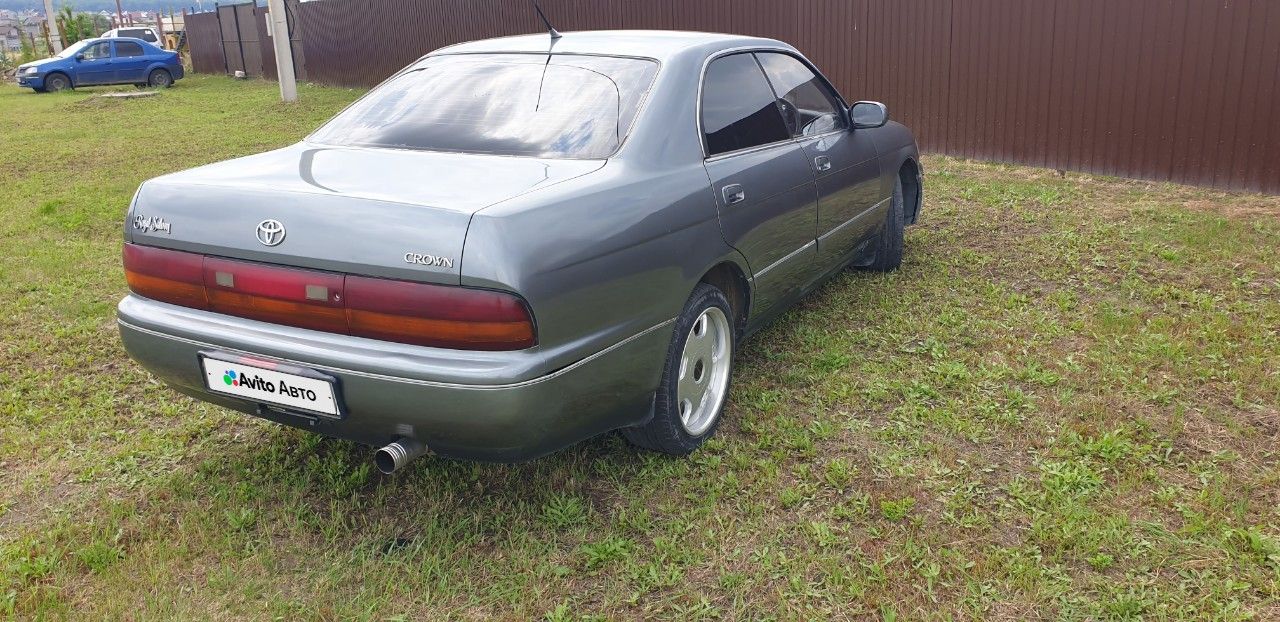 Toyota Crown: фото владельца