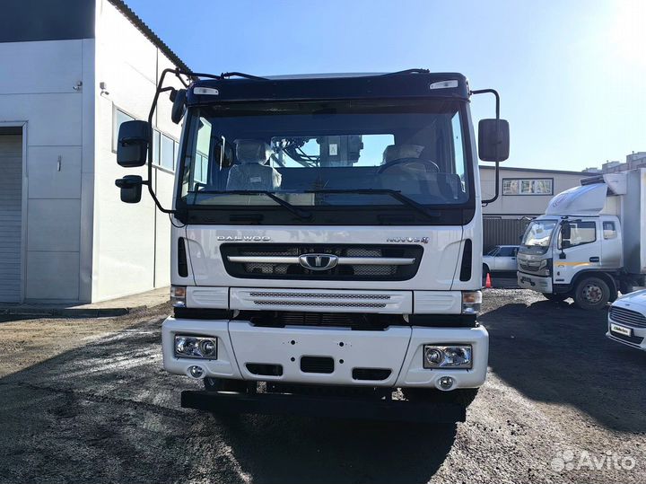 Daewoo Novus CL8CF с КМУ, 2023