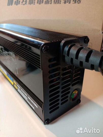 Зарядное устройство для электротранспорта / блок п