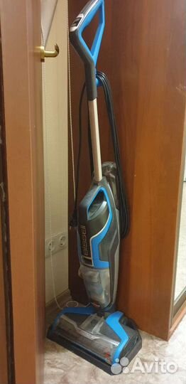 Пылесос 2 в одном моет,пылесосит