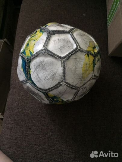 Футбольный мяч