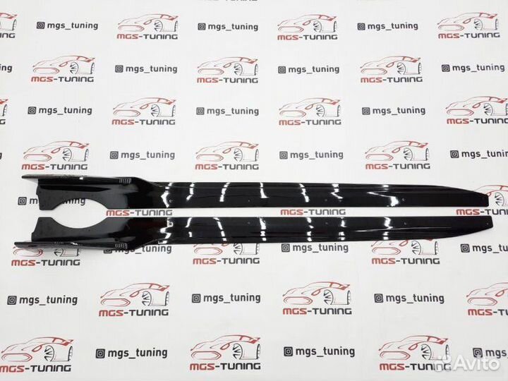 Лезвия порогов BMW X7 G07 Черные