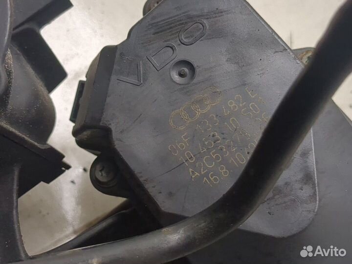 Коллектор впускной Audi A3 (8P), 2006