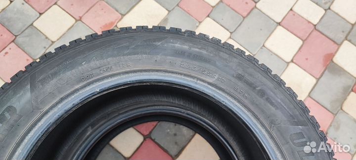Goodyear UltraGrip 8 225/55 R17