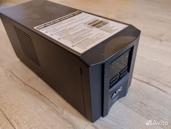 Источник бесперебойного питания APS Smart-UPS 750