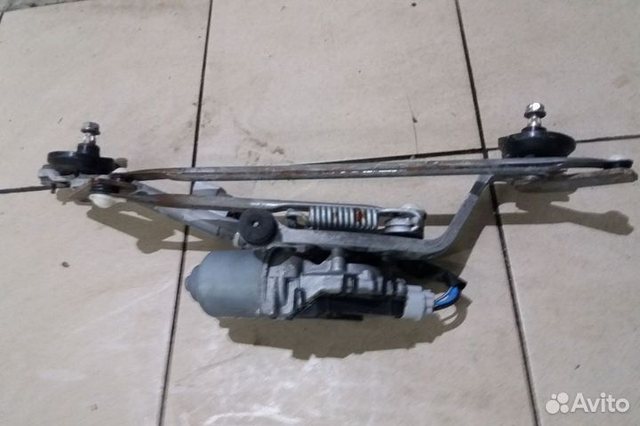 Трапеция дворников Toyota Auris