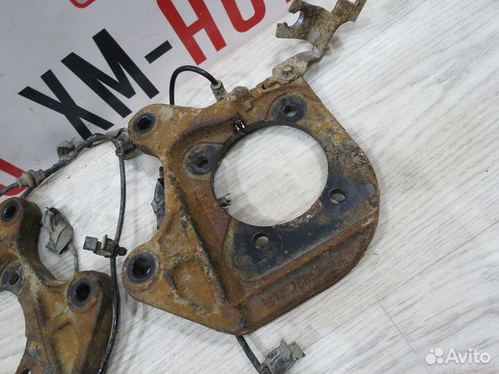 Скоба суппорта Opel Astra J