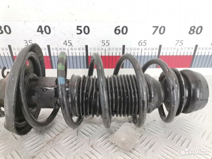 Стойка для Volkswagen Golf 4