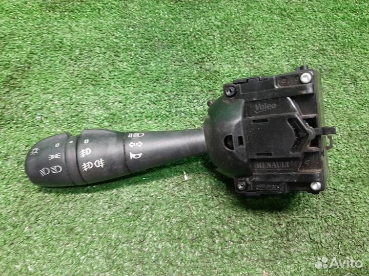 Подрулевой переключатель поворотов Renault Duster