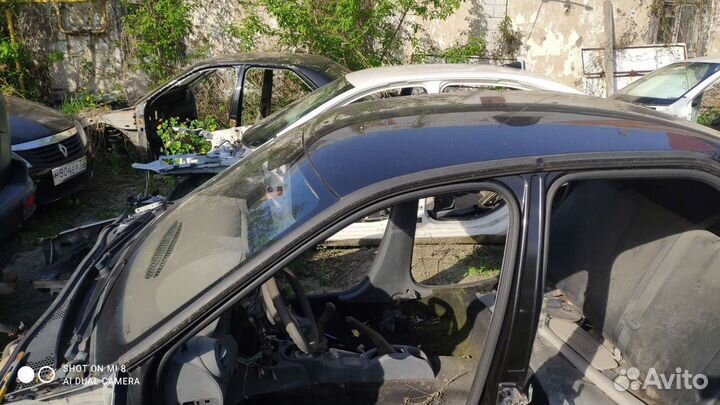 Кузов renault logan целиком 13 гв