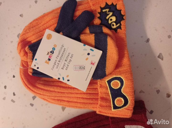 Шапка для девочки новая