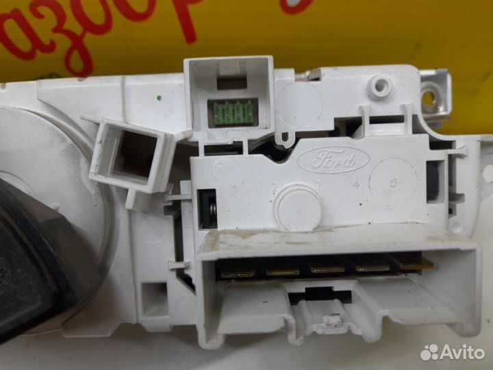 Блок управления климатом Ford Focus 2 Рестайлинг