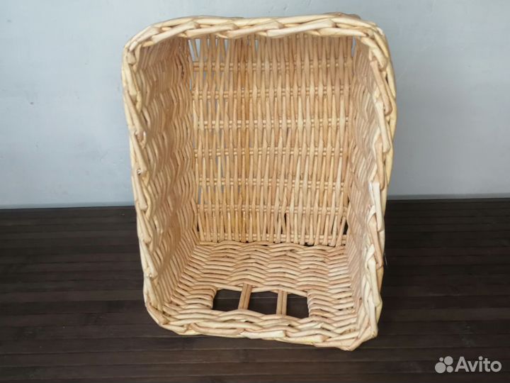 Корзина плетеная из бумажной лозы(органайзер)