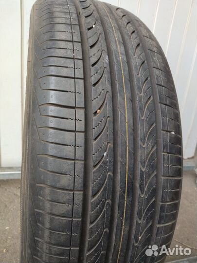 Nexen Roadian 581 235/60 R18