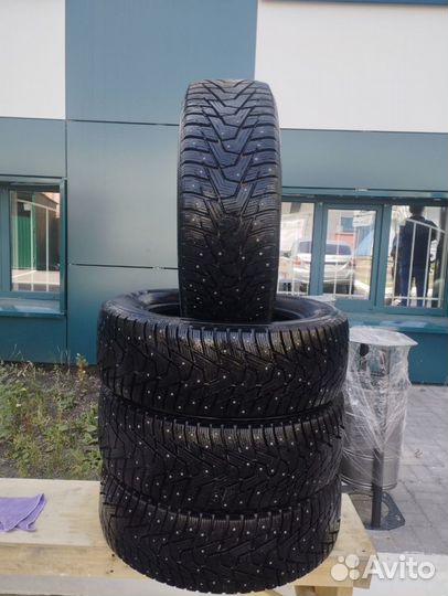 Hankook Winter I'Pike 235/60 R18