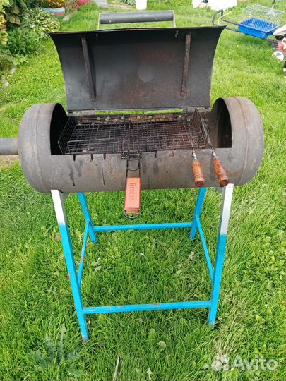Мангал с крышкой
