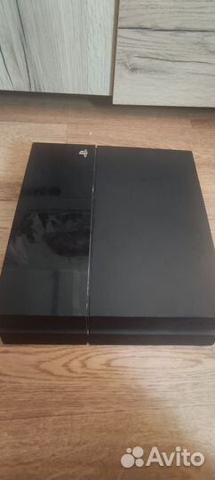 Игровая приставка ps4