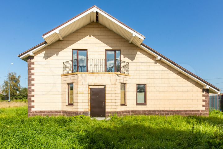 Дом 172,9 м² на участке 12 сот.