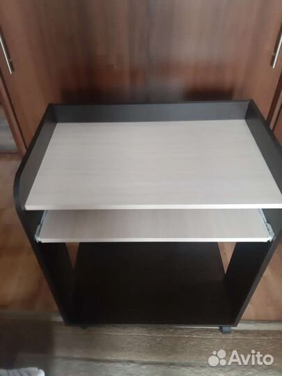 Компьютерный стол новый