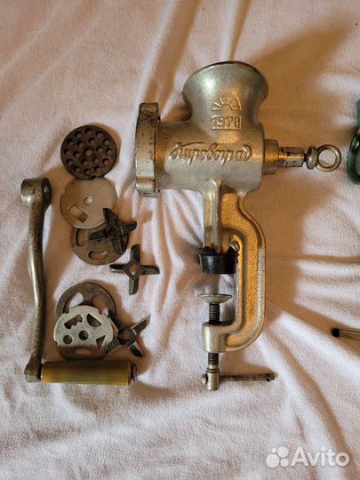 Мясорубка ручная бу, кофемолка продана