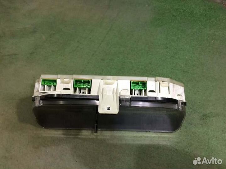Панель приборов Subaru Forester SF9 EJ254 2001