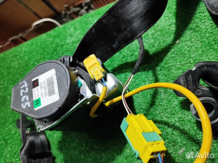 Ремень передний правый Volkswagen Touareg 7L