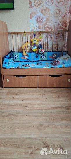 Детская кроватка+комплект постельного для малыша