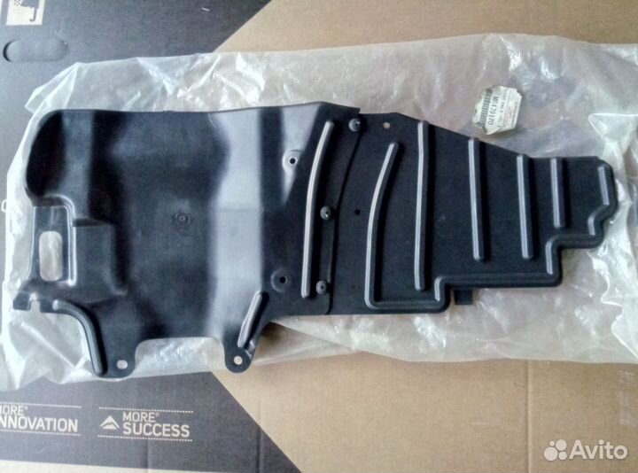 Защита двигателя (пыльник) Mitsubishi Lancer 9