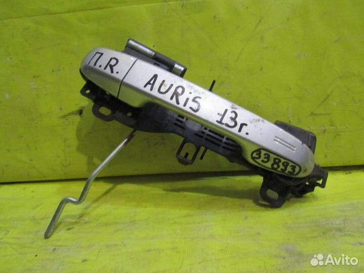 Ручка передняя Toyota Auris 12-15г 33893