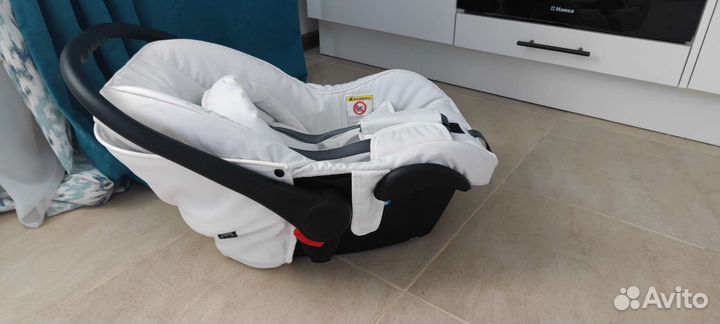 Детское автокресло от 0 до 10 кг