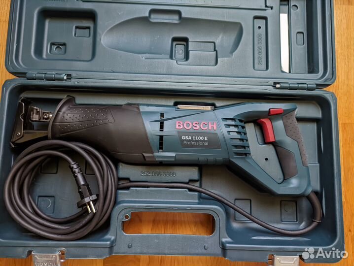 Сабельная ножовка Bosch GSA 1100 E